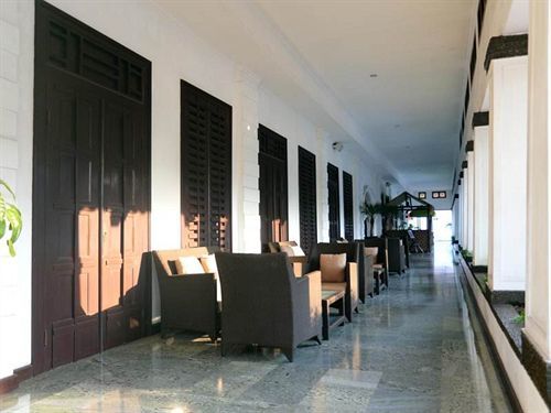 Hotel Merdeka Kediri Kediri  Ngoại thất bức ảnh