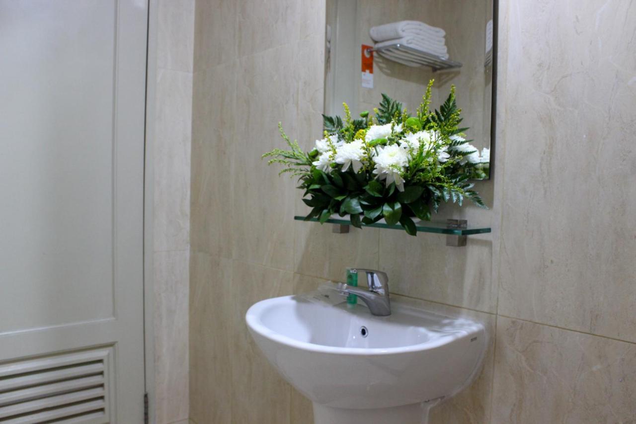 Hotel Merdeka Kediri Kediri  Ngoại thất bức ảnh